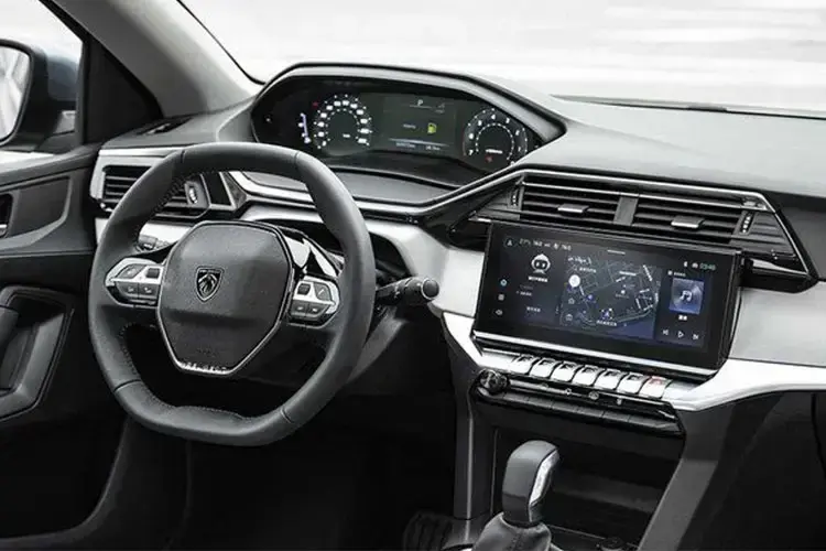 Peugeot 408 1.2 Hybrid 145 Allure 5dr e-DSC6