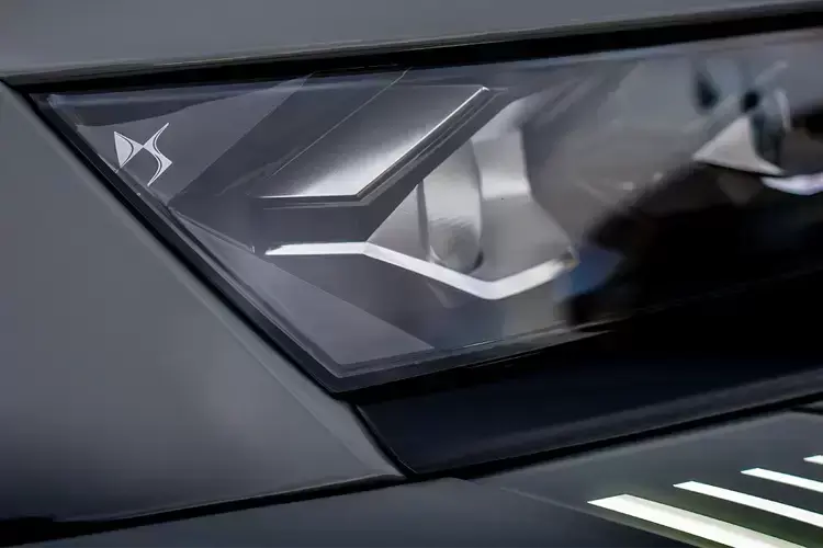 DS DS 7 1.6 Plug-in Hybrid 4X4 300 Pallas 5dr EAT8