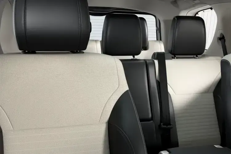 Land Rover Discovery 3.0 D350 Dynamic SE 5dr Auto