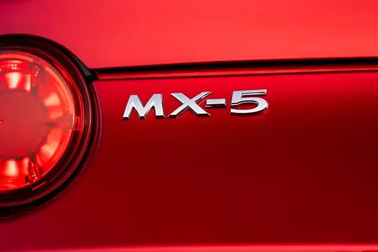 Mazda MX-5 RF 1.5 [132] Exclusive-Line 2dr